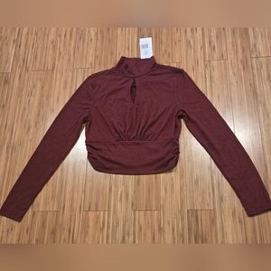 💚 NWT Pretty Little Thing Long Sleeve Top